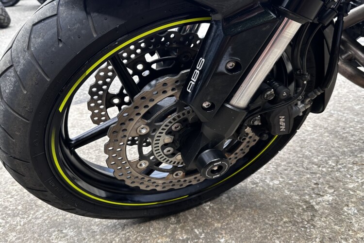 KAWASAKI VERSYS 650
