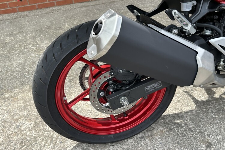 KAWASAKI Z500