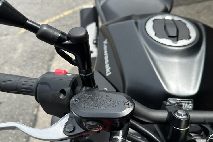 KAWASAKI Z500