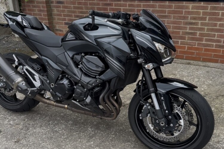 KAWASAKI Z800