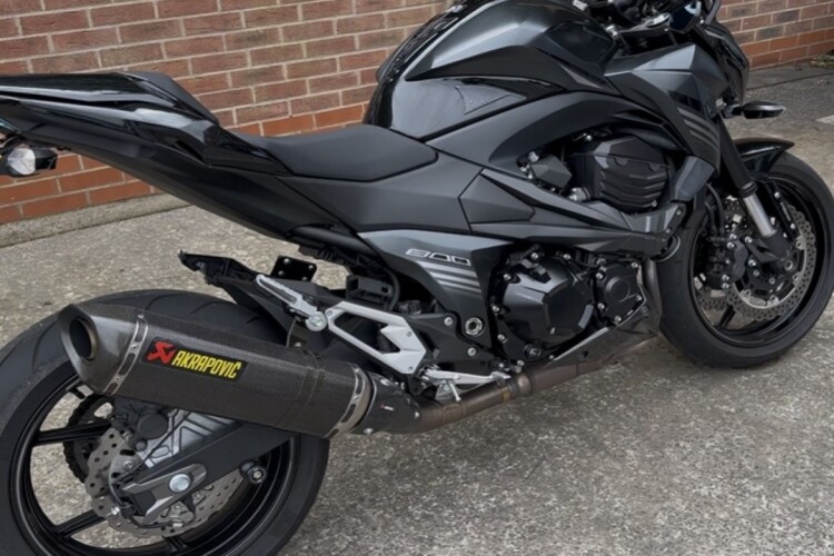 KAWASAKI Z800