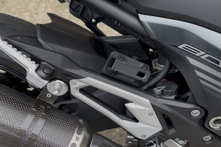 KAWASAKI Z800