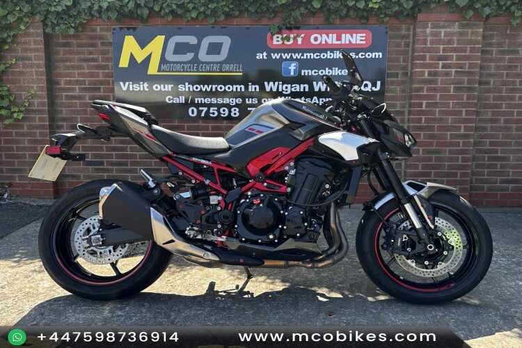 KAWASAKI Z900