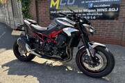 KAWASAKI Z900
