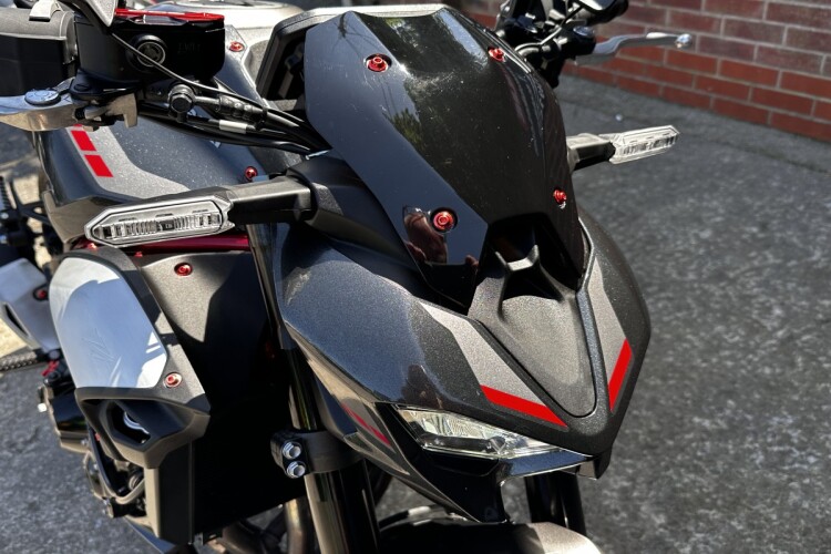KAWASAKI Z900