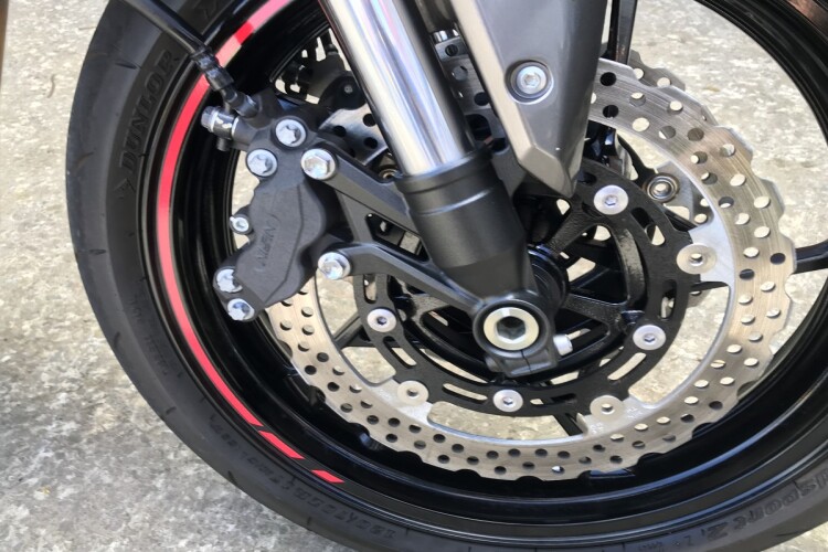 KAWASAKI Z900 PERFORMANCE