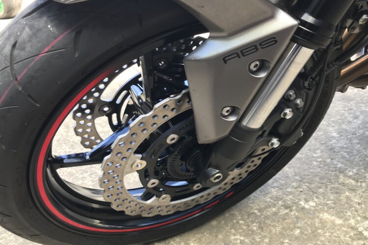 KAWASAKI Z900 PERFORMANCE