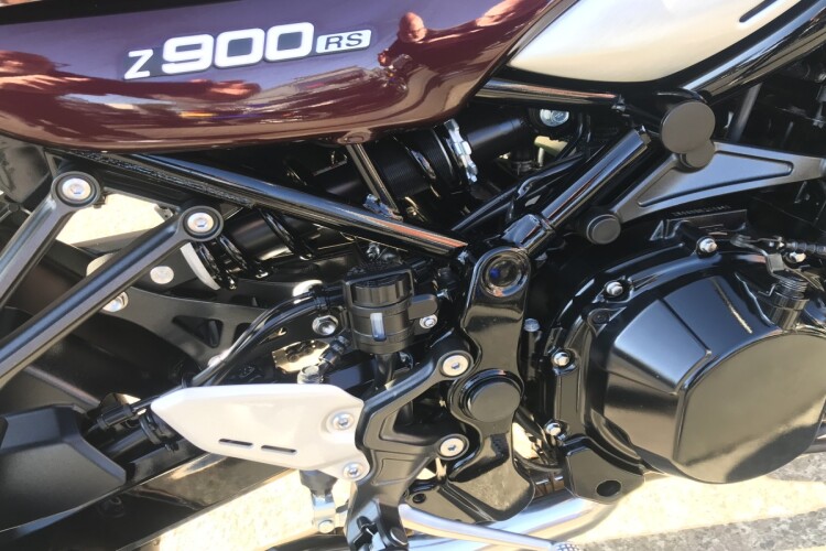 KAWASAKI Z900 RS