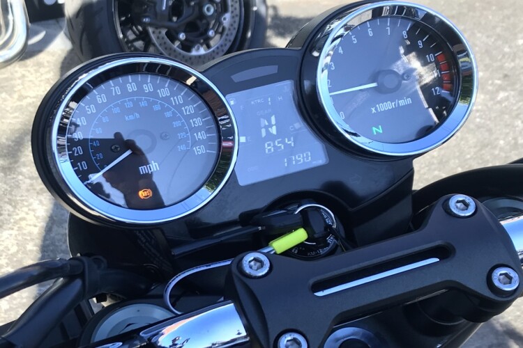KAWASAKI Z900 RS
