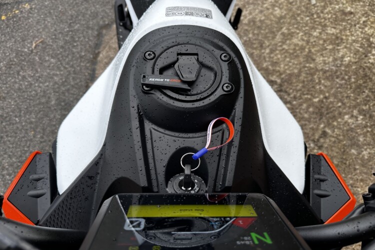KTM 990 DUKE