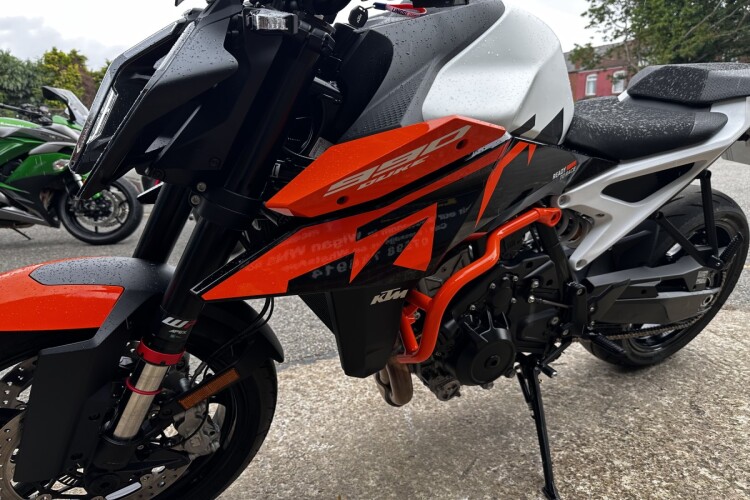 KTM 990 DUKE