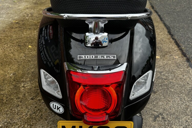 PIAGGIO VESPA GTS