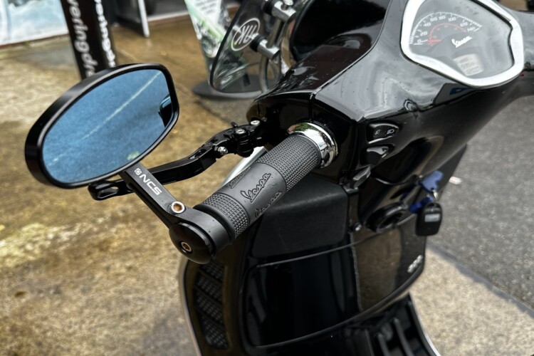 PIAGGIO VESPA GTS