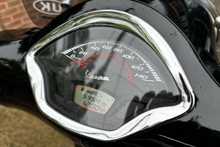 PIAGGIO VESPA GTS