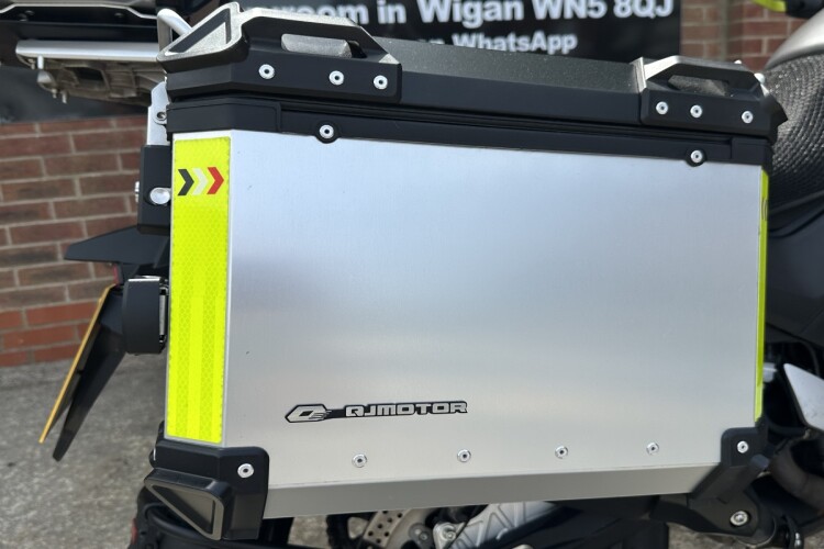 QJMOTOR SVT 650