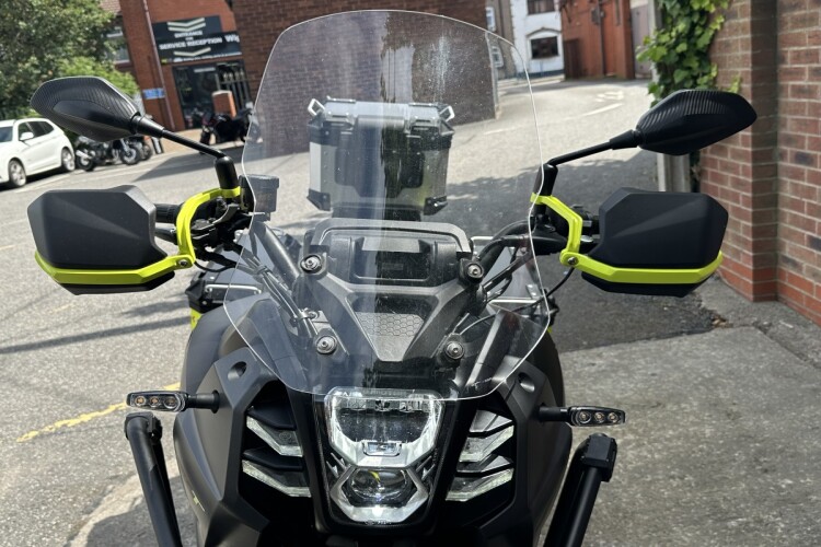 QJMOTOR SVT 650