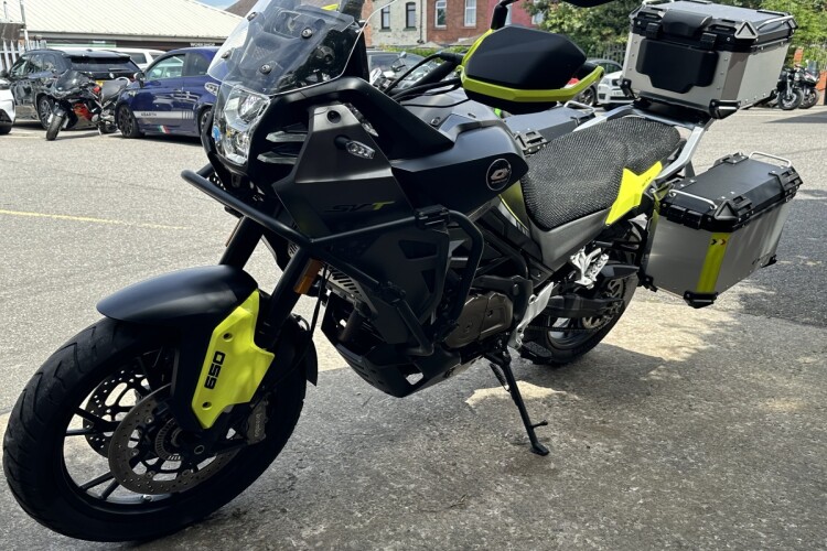 QJMOTOR SVT 650