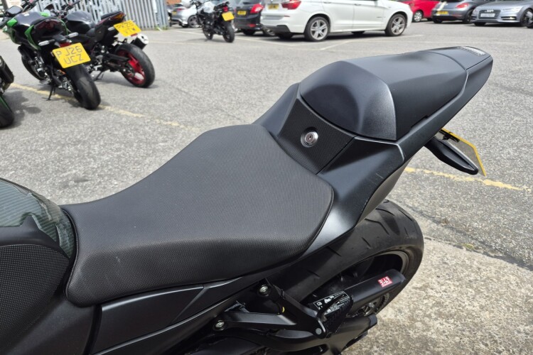 SUZUKI GSX-R1000