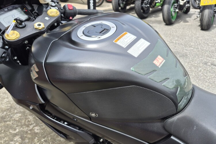 SUZUKI GSX-R1000