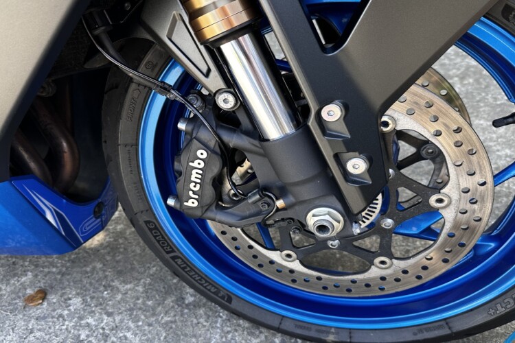 SUZUKI GSX-S1000GT+