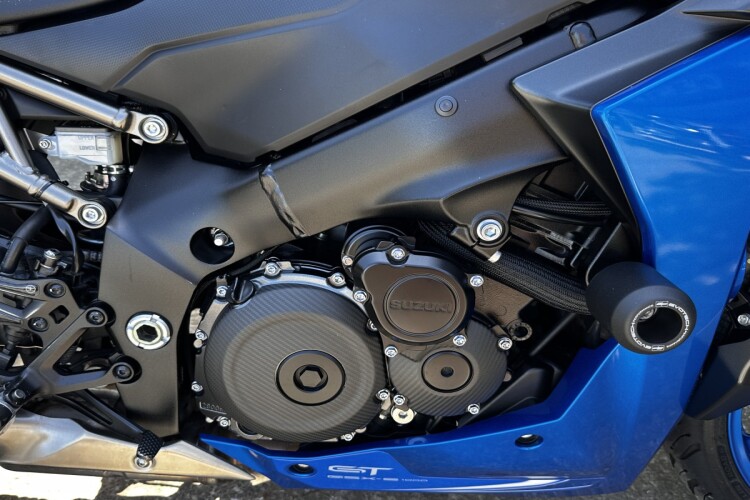 SUZUKI GSX-S1000GT+