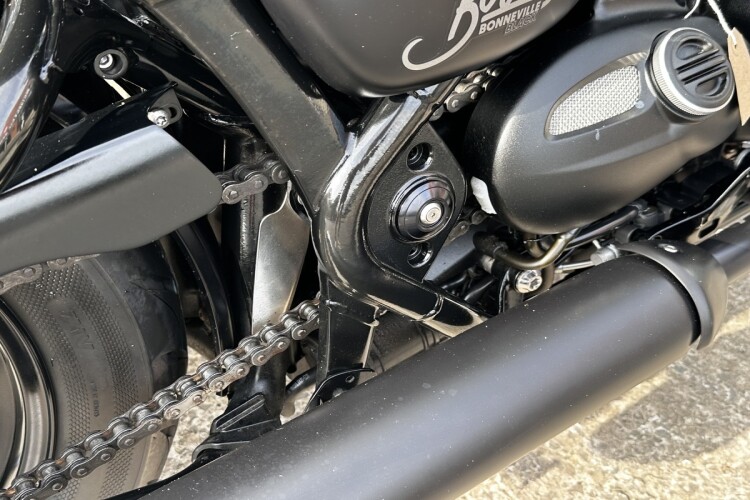 TRIUMPH BOBBER