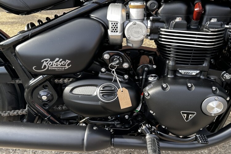 TRIUMPH BOBBER