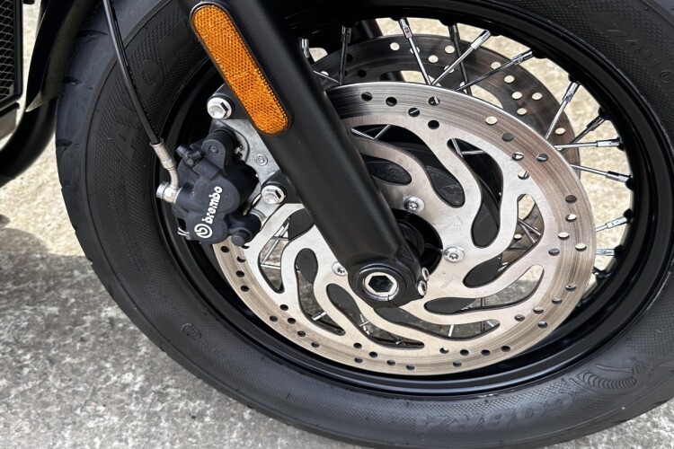 TRIUMPH BOBBER