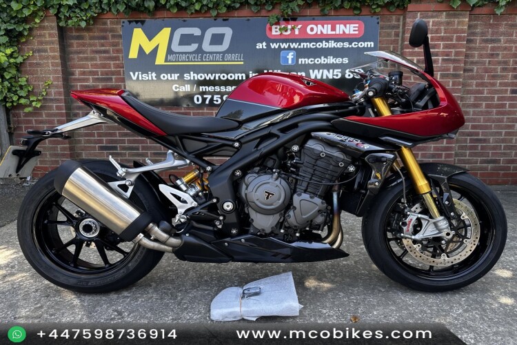 TRIUMPH SPEED TRIPLE 1200