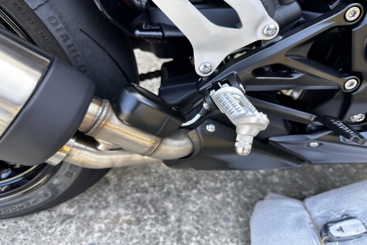 TRIUMPH SPEED TRIPLE 1200