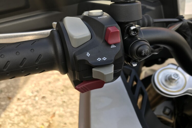 VOGE DS525X
