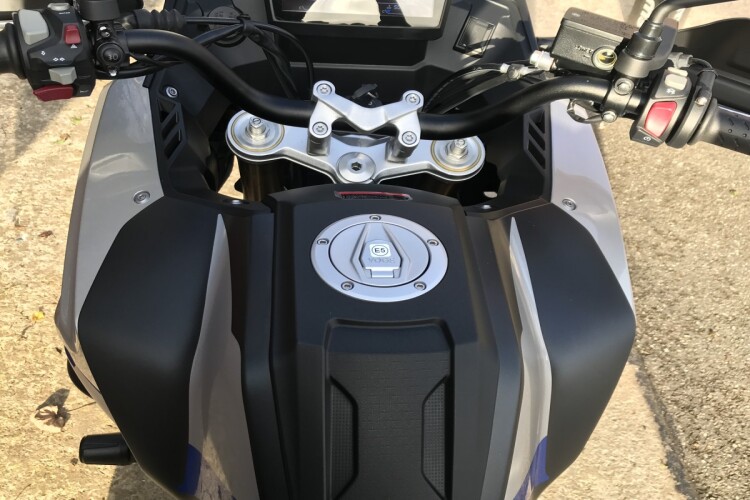 VOGE DS525X