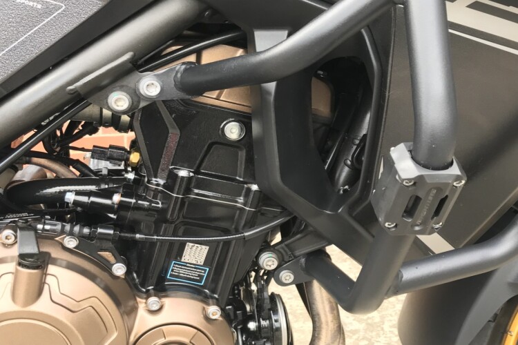 VOGE DS625X