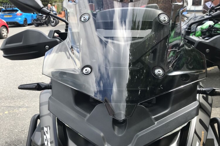 VOGE DS625X