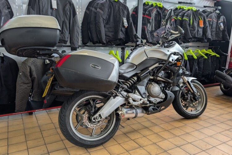 KAWASAKI KLE650