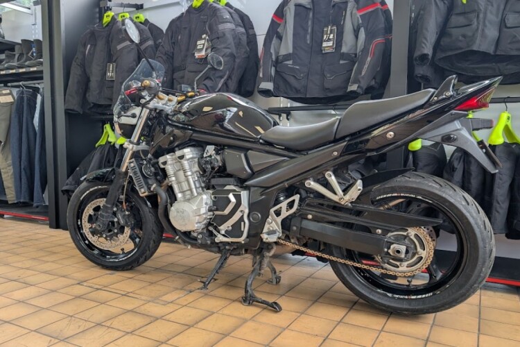 SUZUKI BANDIT 1250