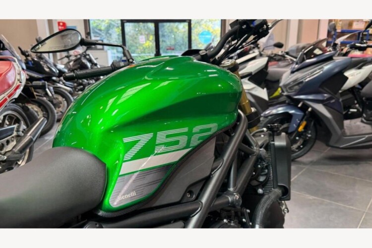 BENELLI 752S (EX-DEMO)