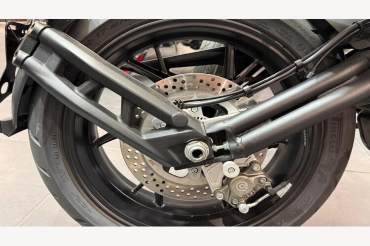 BENELLI 752S (EX-DEMO)