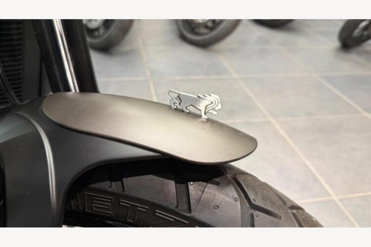 BENELLI LEONCINO 500 TRAIL (PRE-REG 72)
