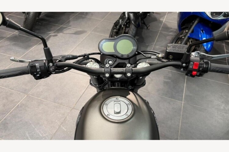 BENELLI LEONCINO 500 TRAIL (PRE-REG 72)