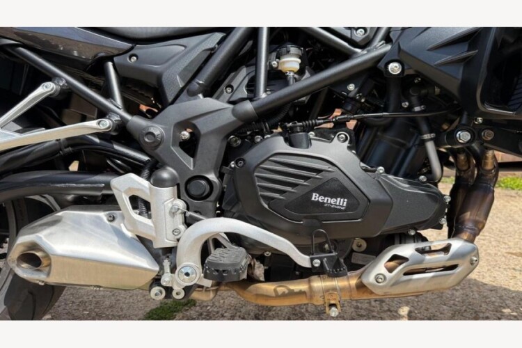 BENELLI TRK 502 E5