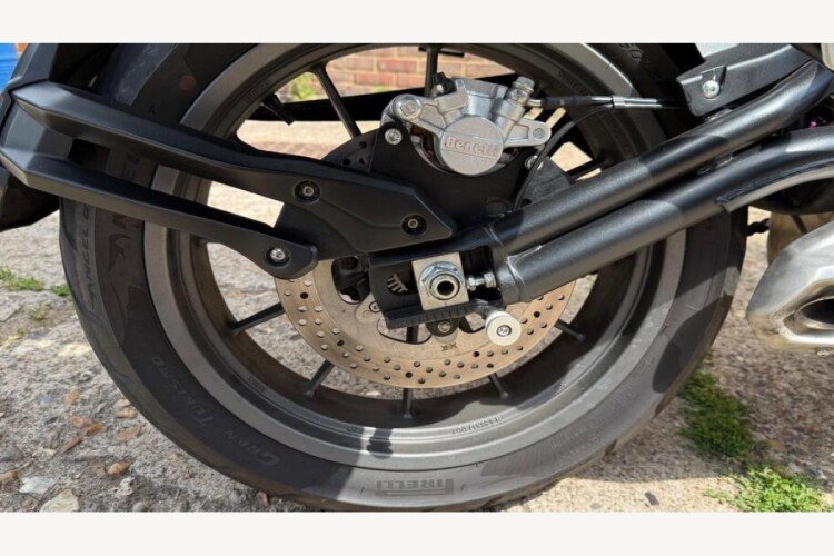 BENELLI TRK 502 E5