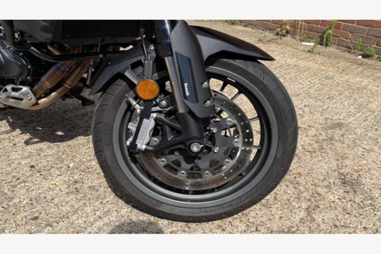 BENELLI TRK 502 E5