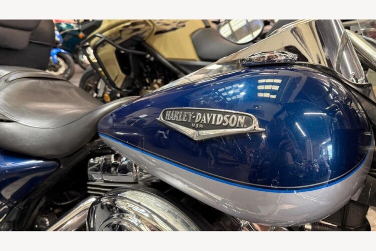 HARLEY-DAVIDSON FLHRCI ROAD KING CLA