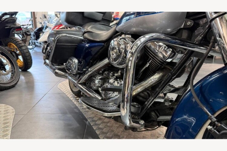 HARLEY-DAVIDSON FLHRCI ROAD KING CLA