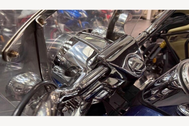 HARLEY-DAVIDSON FLHRCI ROAD KING CLA