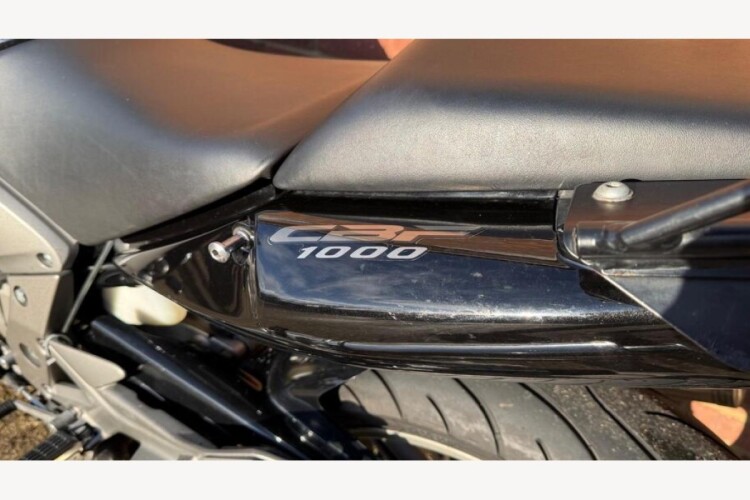 HONDA CBF 1000 A-6