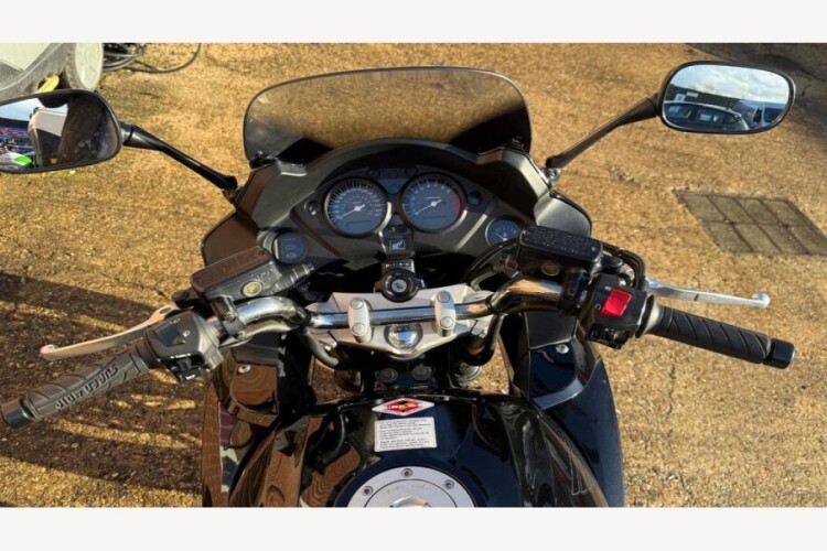 HONDA CBF 1000 A-6