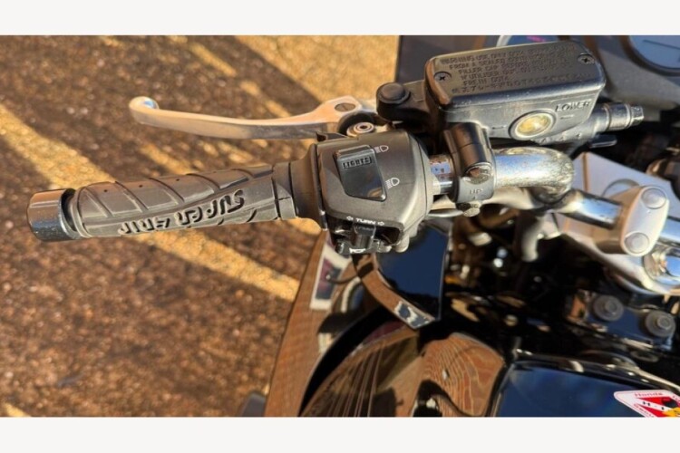 HONDA CBF 1000 A-6
