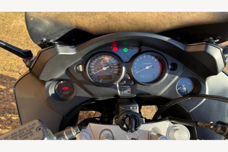 HONDA CBF 1000 A-6